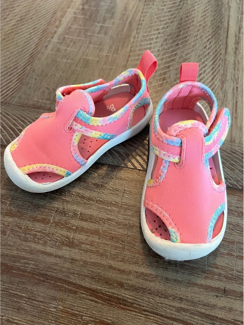 OshKosh B'gosh Girls’ Pink Toddler Water Sandals with Rainbow Trim, Size 6